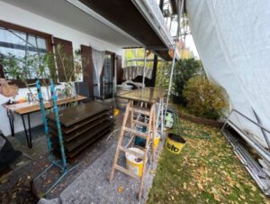 Fensterläden-Holzrenovierung