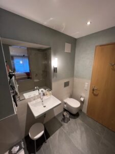 Spachteldesign in Badezimmer