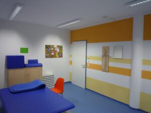 Wandgestaltung in Therapieraum